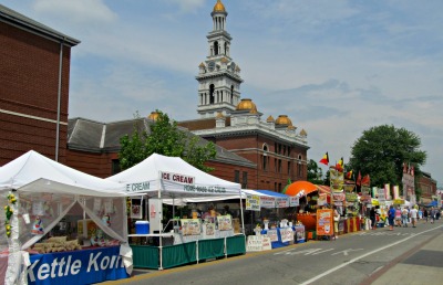 There are lots of Bloomin BBQ tents filled with arts, crafts and more.