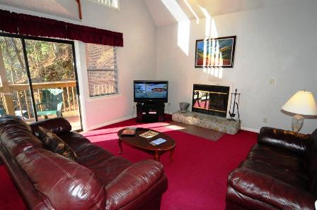 Cabin Rentals Bearly Heaven is the perfect choice for a relaxing stay in the Smoky Mountains