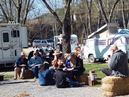 This is what you call a little Chuck Wagon Cook Off Cowboy Fun!