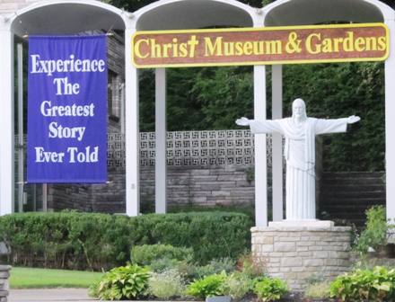 Of all Gatlinburg Attractions Christ in the Smokies is one of the most spiritual.