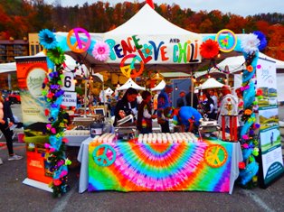 This Gatlinburg Chili Cookoff Booth came ready to compete with their delicious chili!