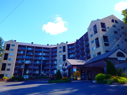 Gatlinburg Town Square's 1-2 room apartments are an excellent choice for perfect stay in Gatlinburg.
