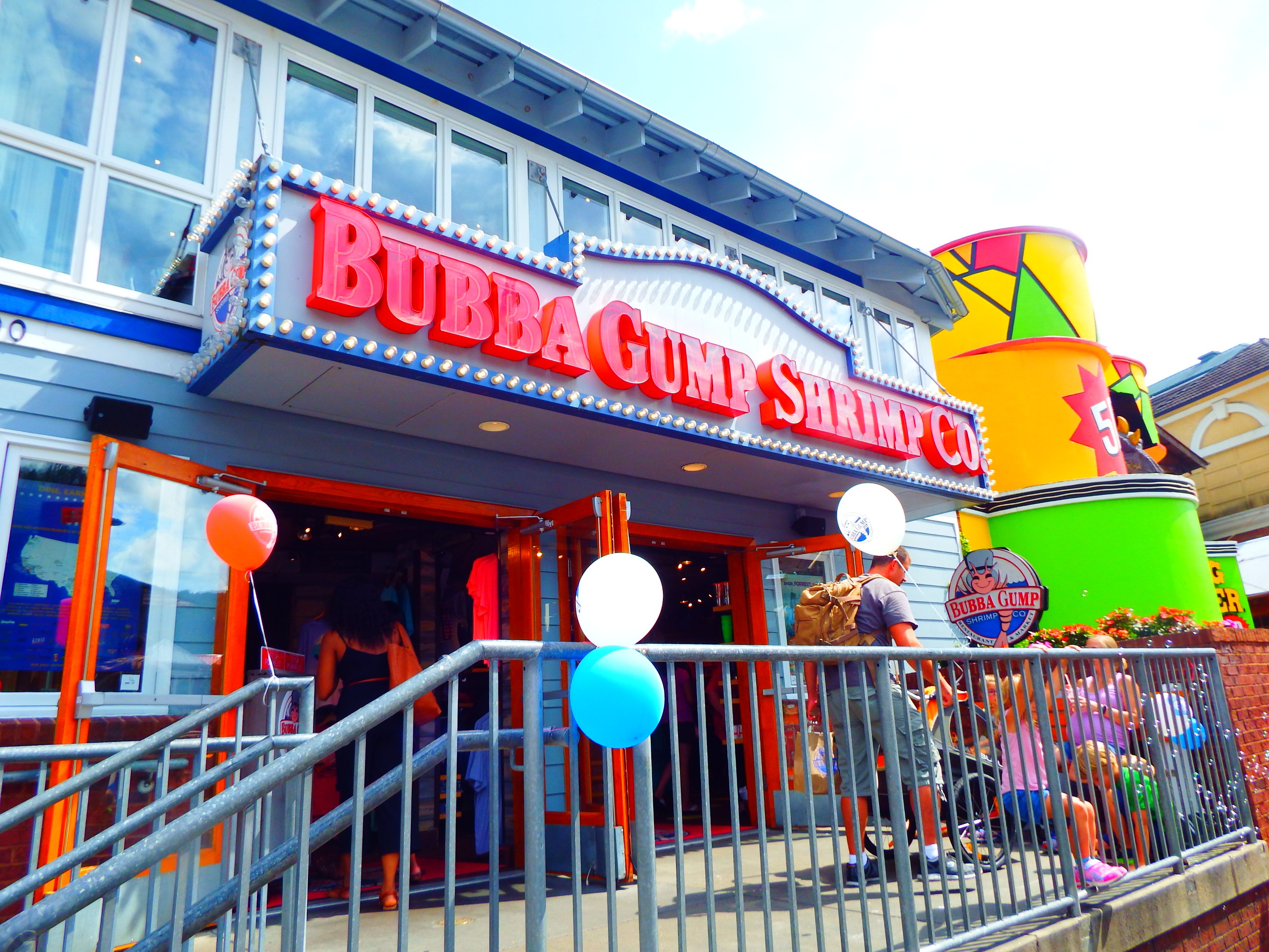 One of the most popular of Gatlinburg Restaurants Bubba Gump Shrimp Company's theme is from the movie "Bubba Gump."