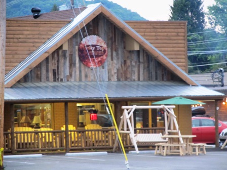 These Pigeon Forge Shopping Log Finds are filled with home-made log furniture!