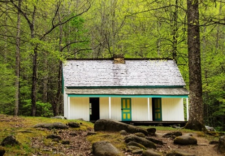 The Roaring Fork Reagan Place is visited by hundreds of tourists every year.