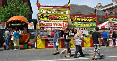 There are Bloomin BBQ Stands all along the street for eating and shopping.