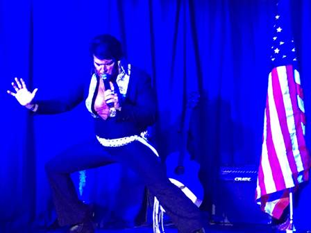 Elvis Impersonator Doug Thompson has got those Elvis Presley moves!