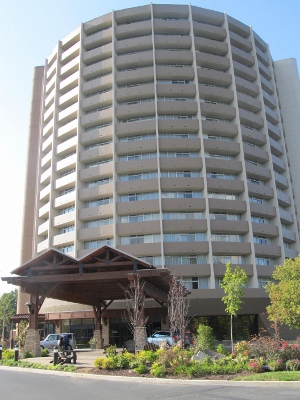 This beautiful Gatlinburg Lodging structure is Hilton Double Tree Park Vista.  It's "Sheer Elegance" in the Smokies!