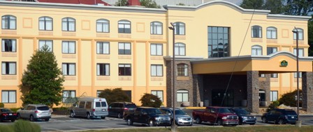 Sevierville Hotels La Quinta Inns & Suites are located in the Sevierville/Kodak area.