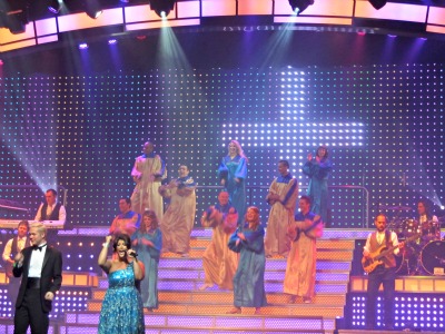 Theater shows like Smoky Mountain Opry  have you dancing and singing from beginning to end.